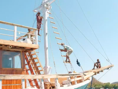 Boat Service Image 2